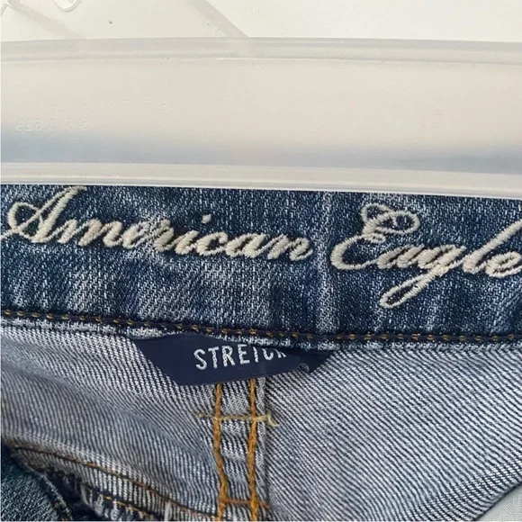 American Eagle Stretch Favorite Boyfriend Women's Jeans - Picture 3 of 4